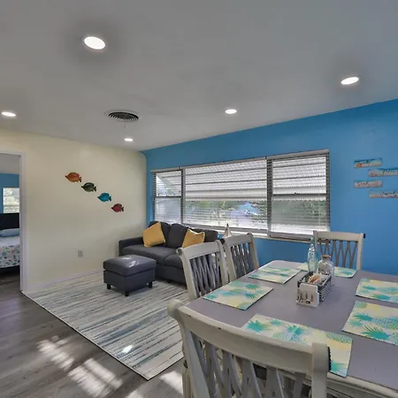 Lovely Vacation Home 1 Block From Beach & Downtown Gulfport St. Petersburg Exterior photo