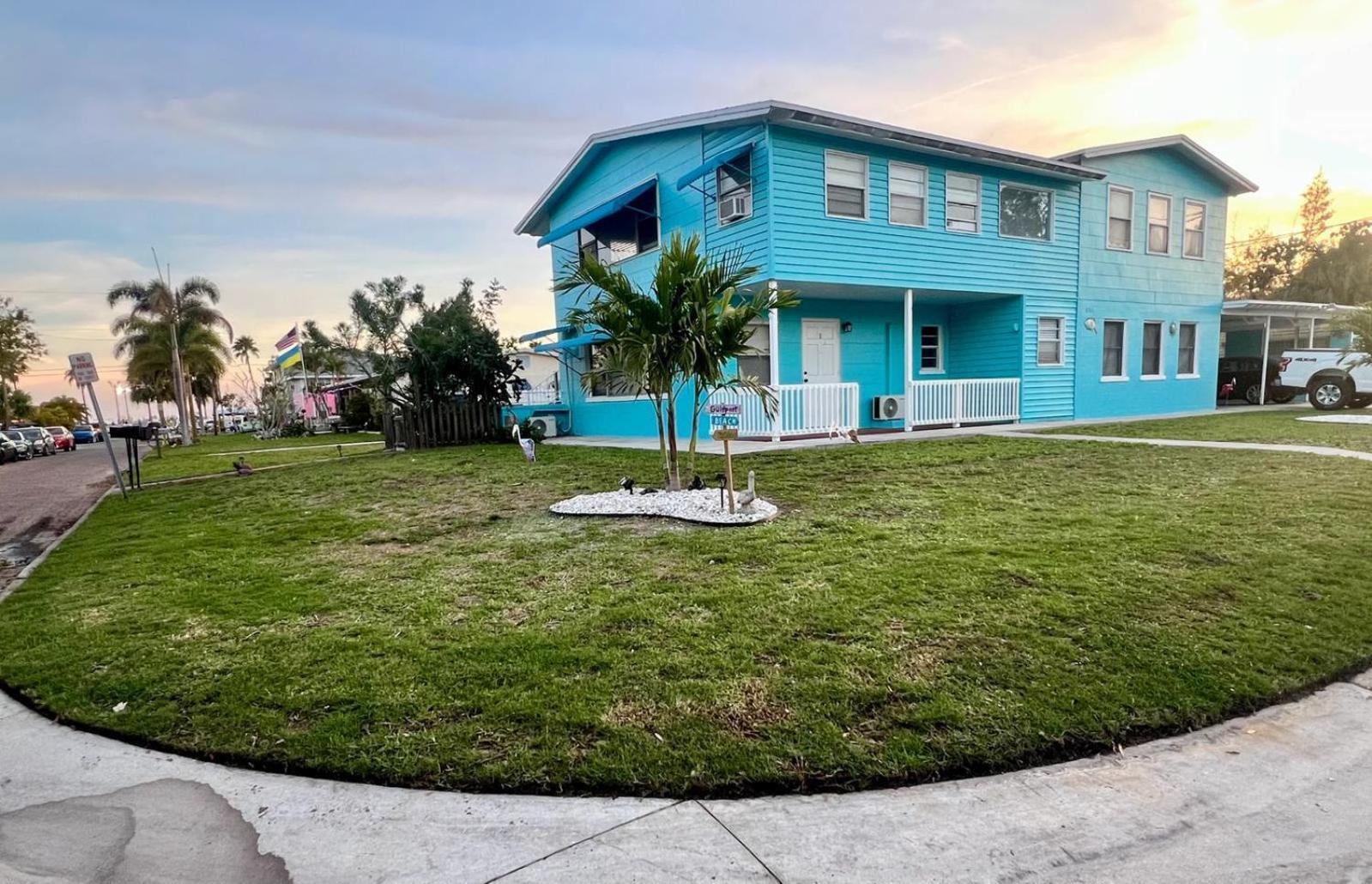Appartement Lovely Vacation 1 Block From & Downtown Gulfport St. Petersburg